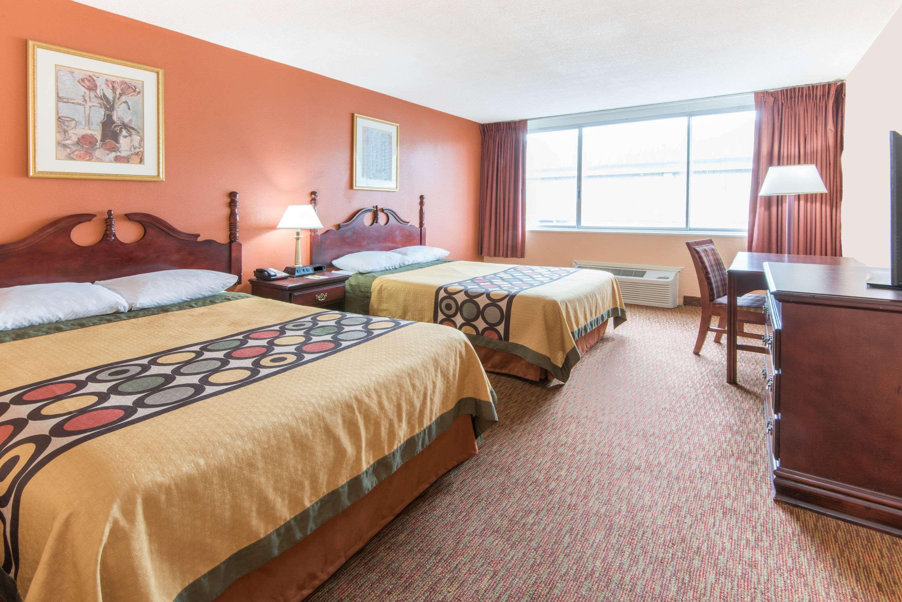 Super 8 by Wyndham Hamburg Hotel Bagian luar foto
